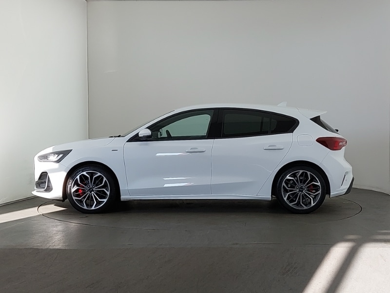 Used Ford Focus 2023 for sale - 77947894: Photo 4