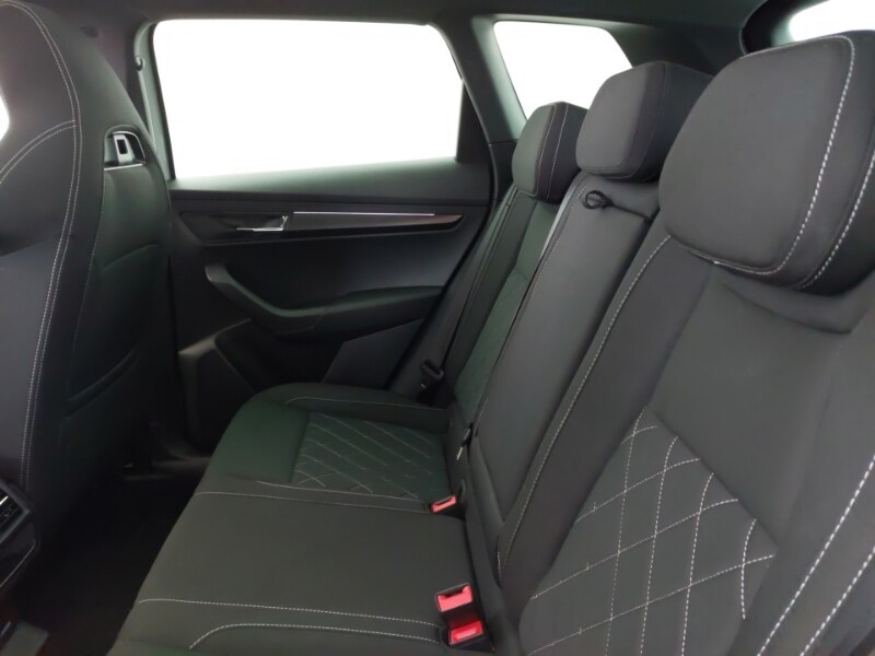Used Skoda Karoq 2024 for sale - 76282080: Photo 6