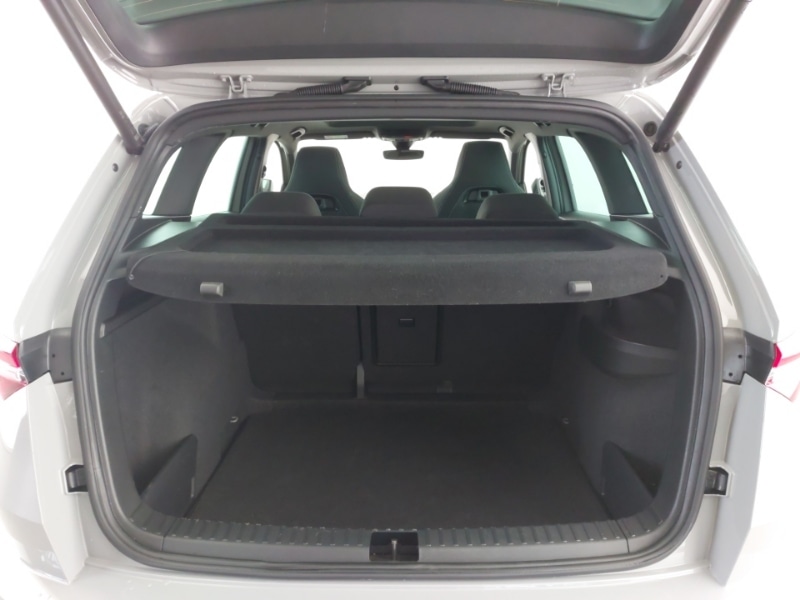 Used Skoda Karoq 2024 for sale - 76282080: Photo 8