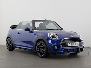 Used MINI Cooper 2019 for sale - 78670051: Photo