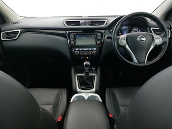 Used Nissan Qashqai 2017 for sale - 78910313: Photo