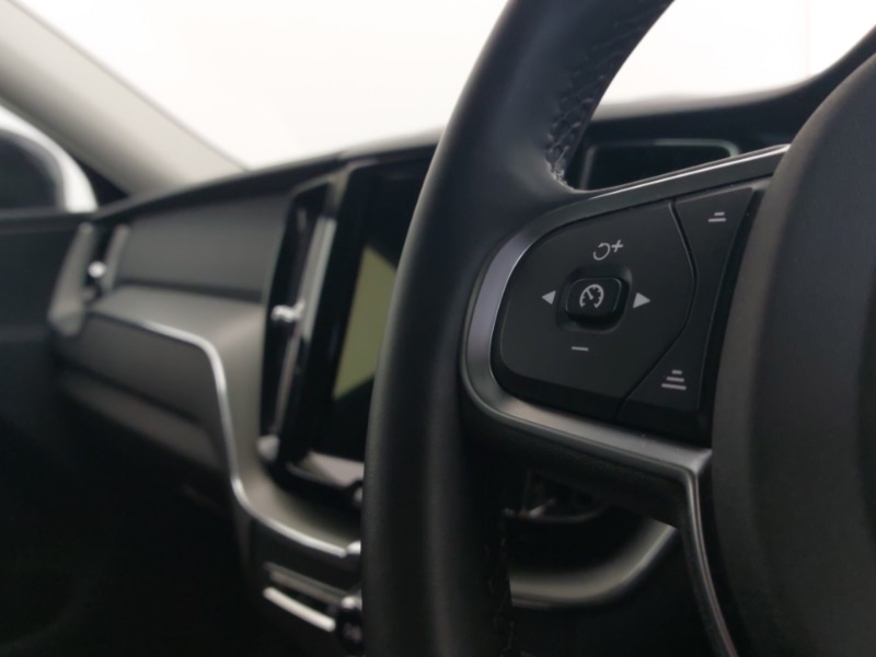 Used Volvo XC60 2024 for sale - 76362147: Photo 13