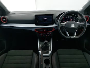 Used SEAT Arona 2024 for sale - 76289345: Photo 2
