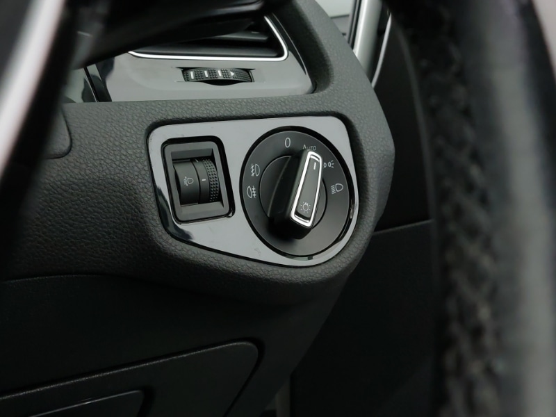 Used Volkswagen Golf 2017 for sale - 76455977: Photo 13