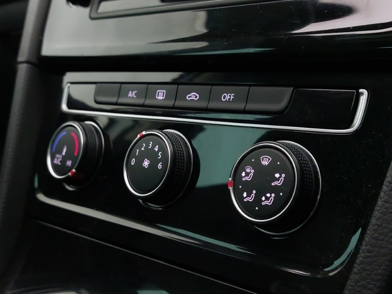 Used Volkswagen Golf 2017 for sale - 76455977: Photo 16