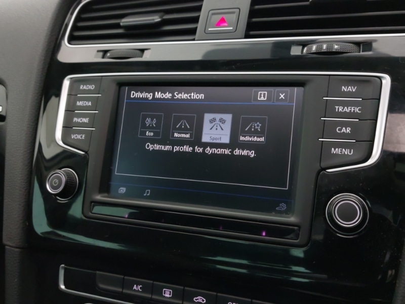 Used Volkswagen Golf 2017 for sale - 76455977: Photo 18