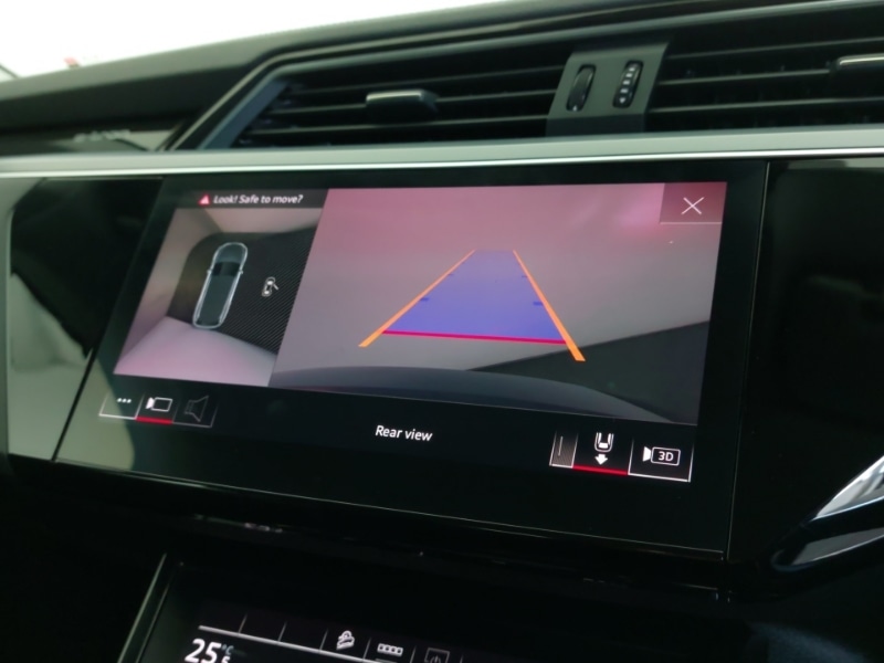 Used Audi e-tron 2021 for sale - 77947898: Photo 15