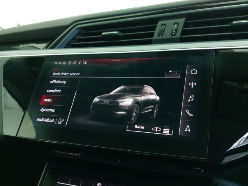 Used Audi e-tron 2021 for sale - 77947898: Photo 17