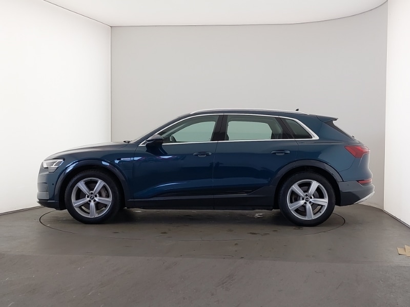 Used Audi e-tron 2021 for sale - 77947898: Photo 4