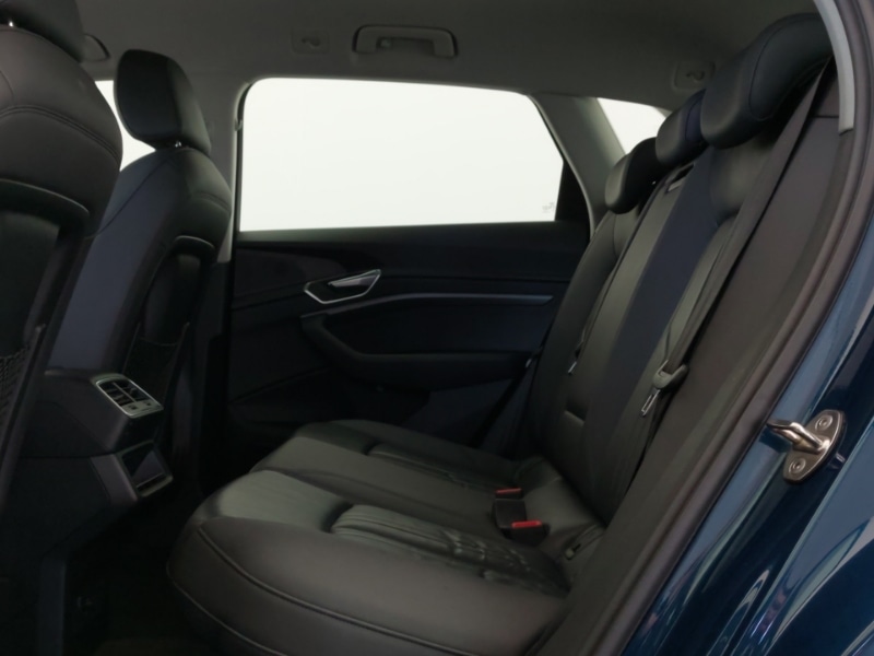 Used Audi e-tron 2021 for sale - 77947898: Photo 6