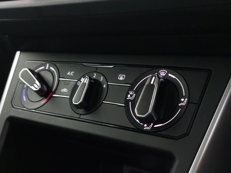 Used Volkswagen Polo 2024 for sale - 77035000: Photo 15