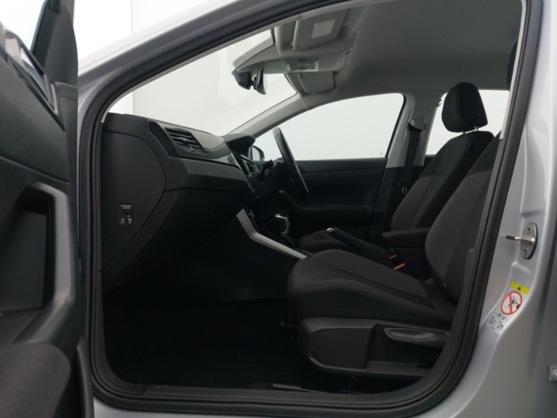 Used Volkswagen Polo 2024 for sale - 77035000: Photo 5