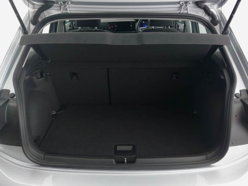 Used Volkswagen Polo 2024 for sale - 77035000: Photo 8