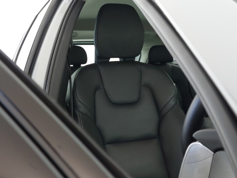 Used Volvo XC60 2023 for sale - 77126315: Photo 12