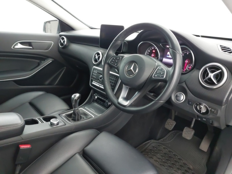 Used Mercedes-Benz A-Class 2017 for sale - 76343519: Photo 11