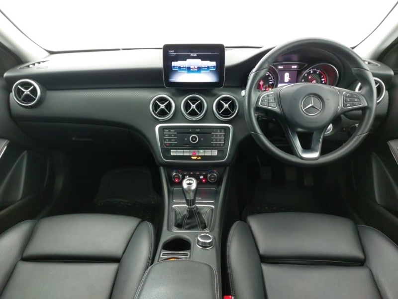 Used Mercedes-Benz A-Class 2017 for sale - 76343519: Photo 2