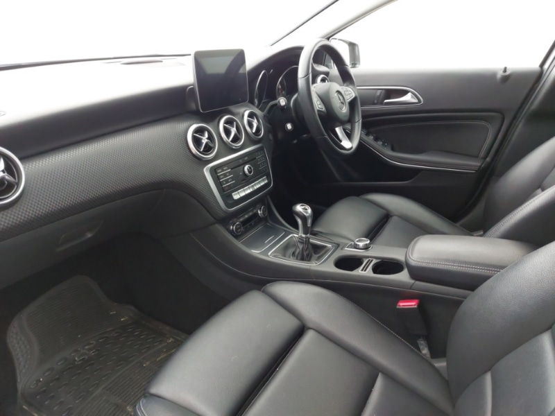 Used Mercedes-Benz A-Class 2017 for sale - 76343519: Photo 5