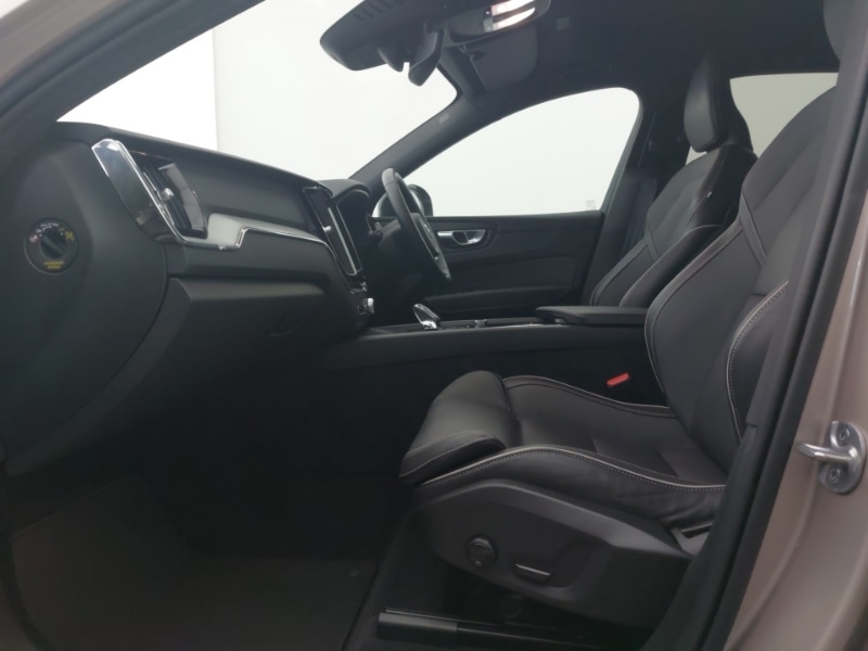 Used Volvo XC60 2024 for sale - 77095078: Photo 5