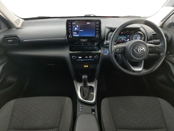 Used Toyota Yaris Cross 2022 for sale - 77530906: Photo