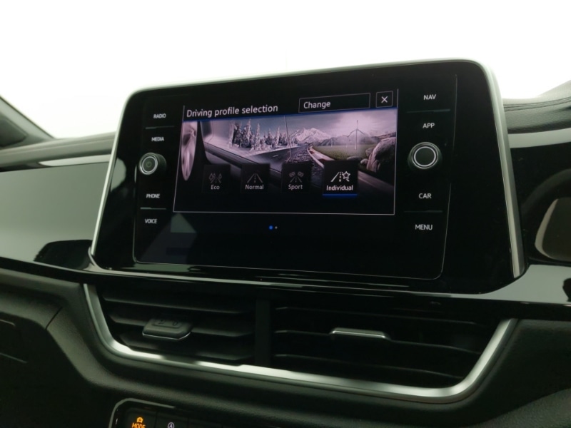 Used Volkswagen T-Roc 2022 for sale - 77149974: Photo 19