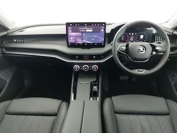 Used Skoda Superb 2024 for sale - 76275682: Photo