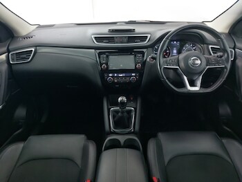 Used Nissan Qashqai 2018 for sale - 77240998: Photo