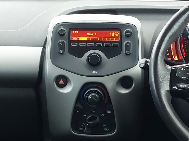 Used Toyota AYGO 2015 for sale - 76408220: Photo 10