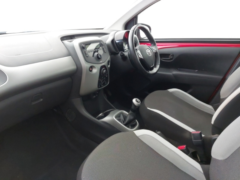 Used Toyota AYGO 2015 for sale - 76408220: Photo 5