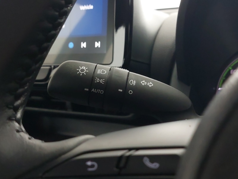 Used Mazda Mazda2 HYBRID 2024 for sale - 76834253: Photo 15