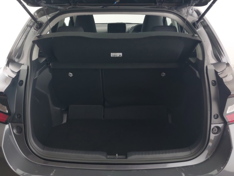 Used Mazda Mazda2 HYBRID 2024 for sale - 76834253: Photo 8