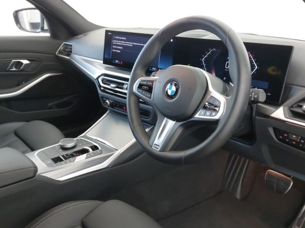 Used BMW 3 Series 2024 for sale - 76195423: Photo 11