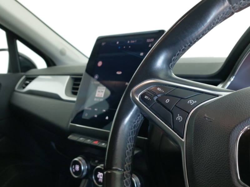 Used Renault Captur 2021 for sale - 77947889: Photo 13