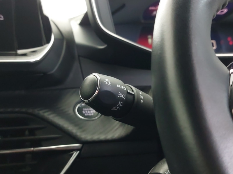 Used Peugeot 208 2021 for sale - 77987740: Photo 18