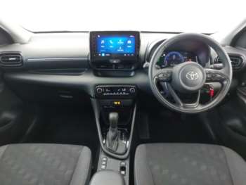 Used Toyota Yaris 2024 for sale - 74793195: Photo