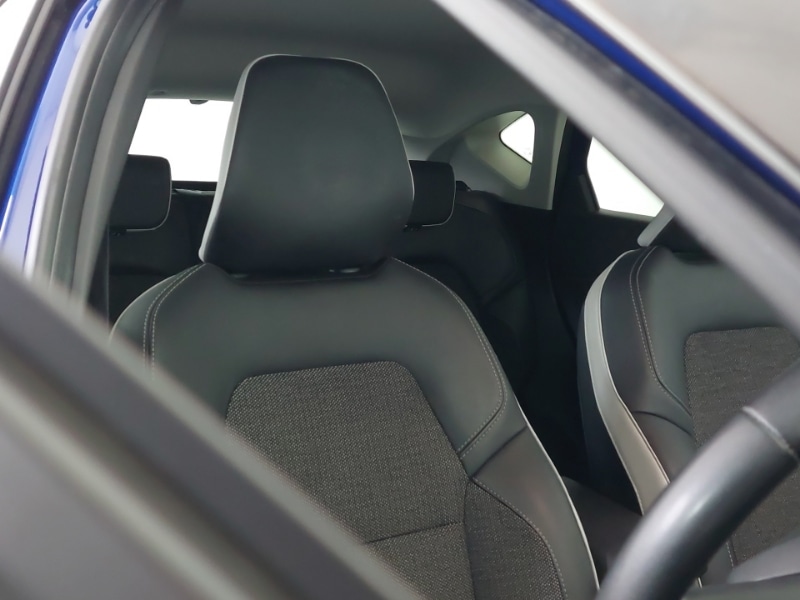 Used Renault Captur 2023 for sale - 78099296: Photo 12