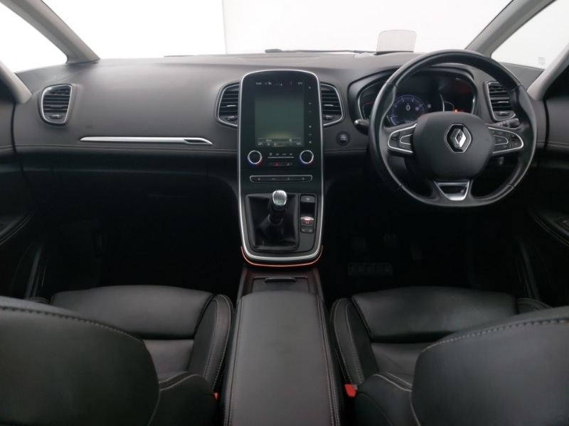 Used Renault Scenic 2017 for sale - 76906573: Photo 2