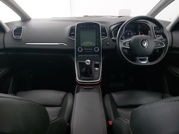 Used Renault Scenic 2017 for sale - 76906573: Photo