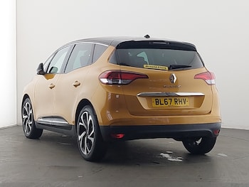 Used Renault Scenic 2017 for sale - 76906573: Photo