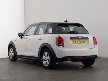 Used MINI Hatch 2019 for sale - 78369338: Photo