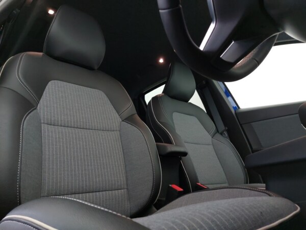 Used Renault Clio 2023 for sale - 76244270: Photo 12