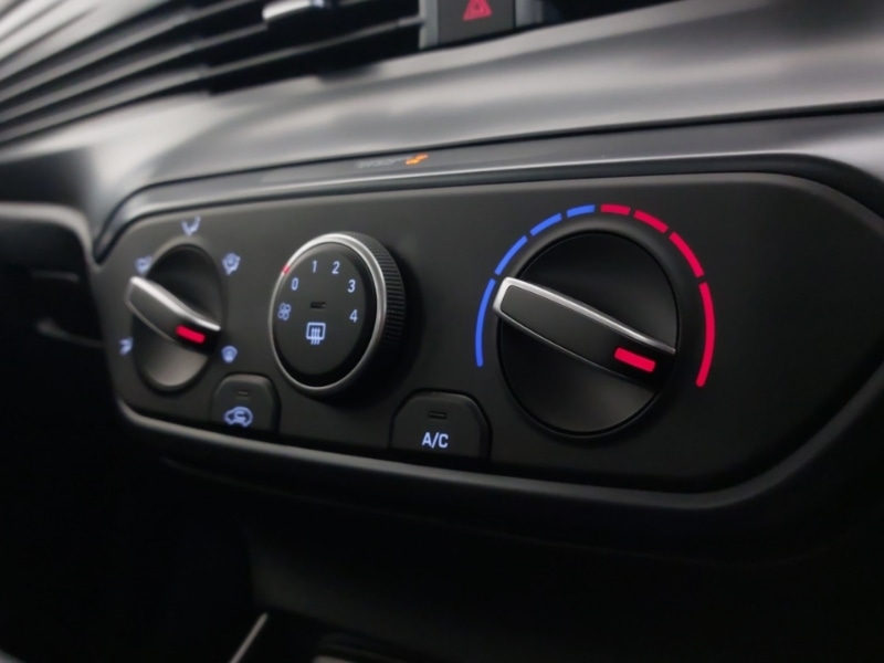 Used Hyundai i20 2024 for sale - 76351298: Photo 15