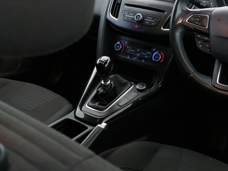 Used Ford Focus 2018 for sale - 76897613: Photo 11