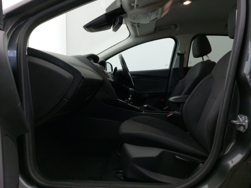 Used Ford Focus 2018 for sale - 76897613: Photo 5