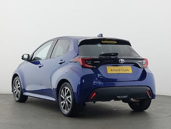 Used Toyota Yaris 2023 for sale - 76321378: Photo