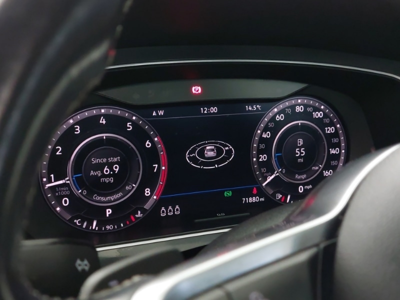 Used Volkswagen Tiguan 2018 for sale - 76800053: Photo 15