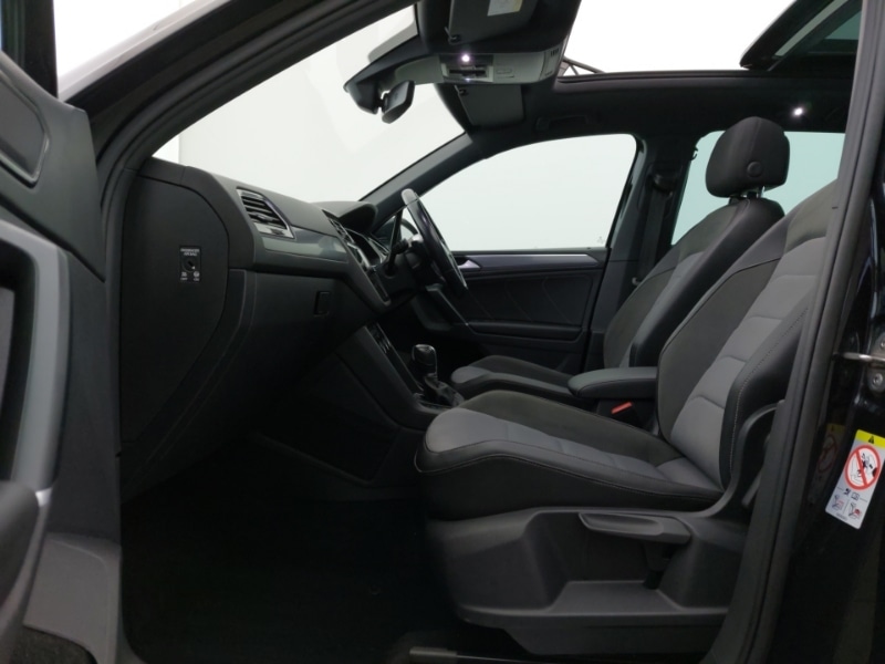 Used Volkswagen Tiguan 2018 for sale - 76800053: Photo 5