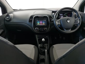 Used Renault Captur 2017 for sale - 78848709: Photo