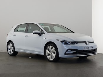 Used Volkswagen Golf 2024 for sale - 79201197: Photo