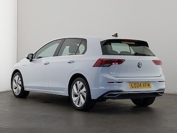 Used Volkswagen Golf 2024 for sale - 79201197: Photo
