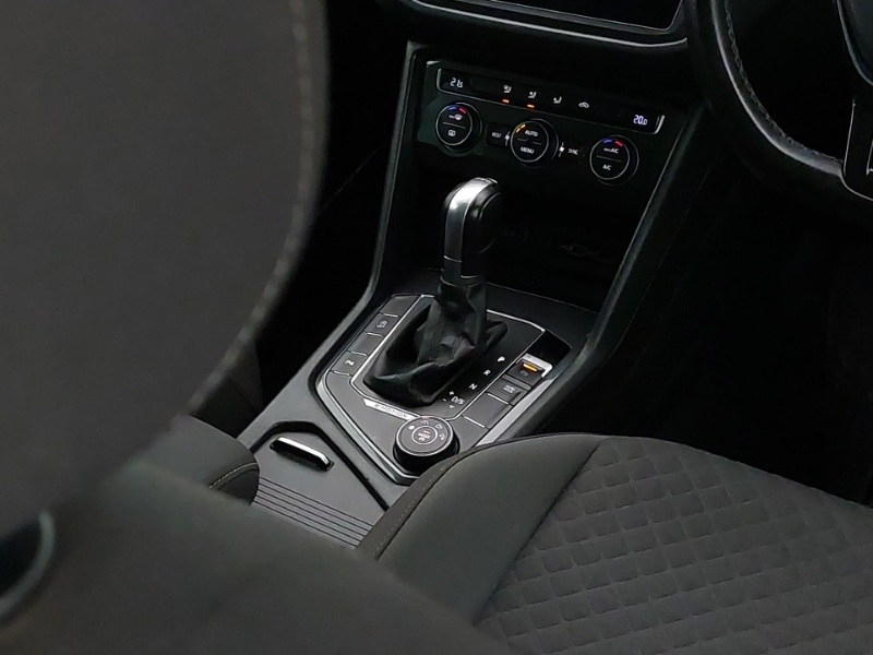 Used Volkswagen Tiguan 2018 for sale - 77149976: Photo 11